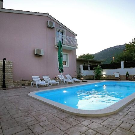 Villa Tago With Heated New Pool คาชเตลา ภายนอก รูปภาพ